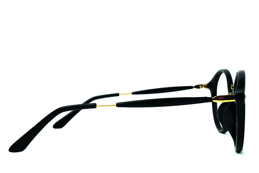 Nelly black
