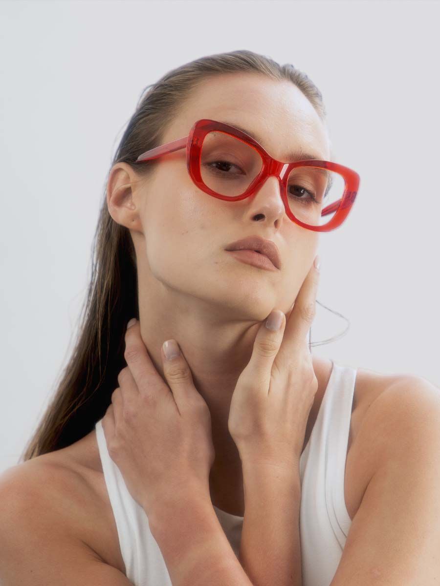 Claudette View Red