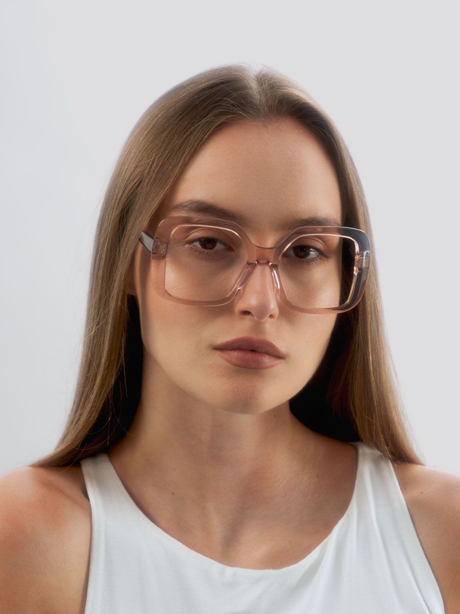 Vivienne Peach