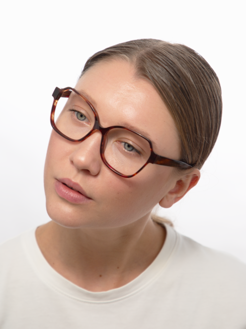 Inès