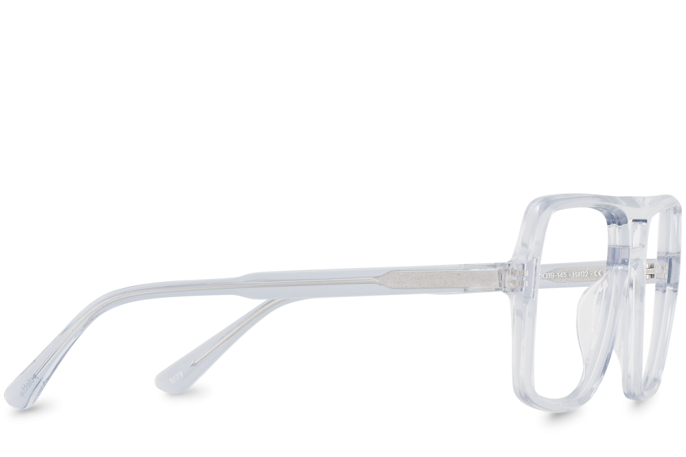 Izzy Clear