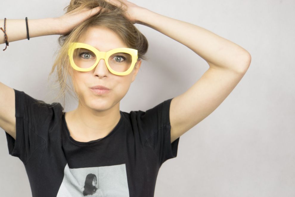 Lola Yellow
