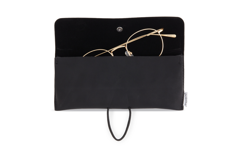 Ritzy Black