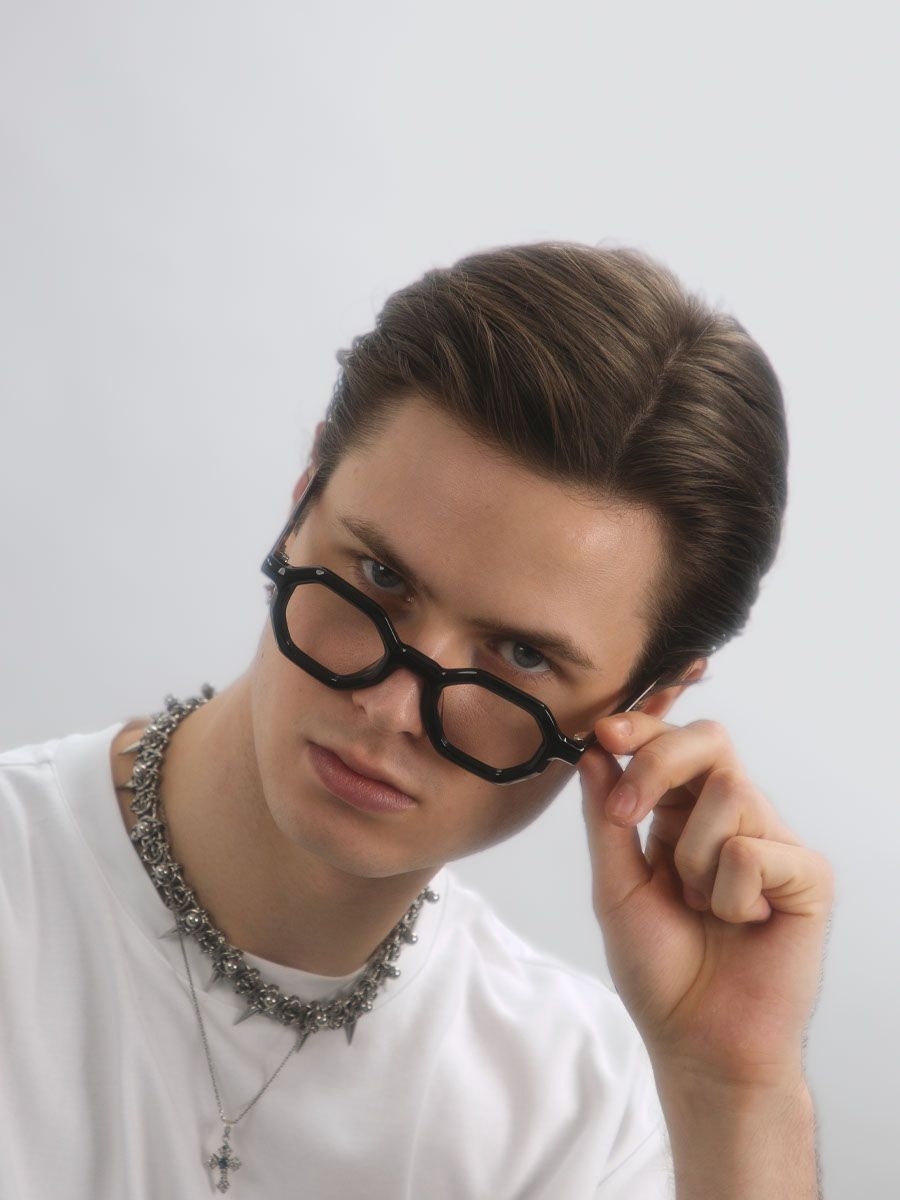 Briolette View Black