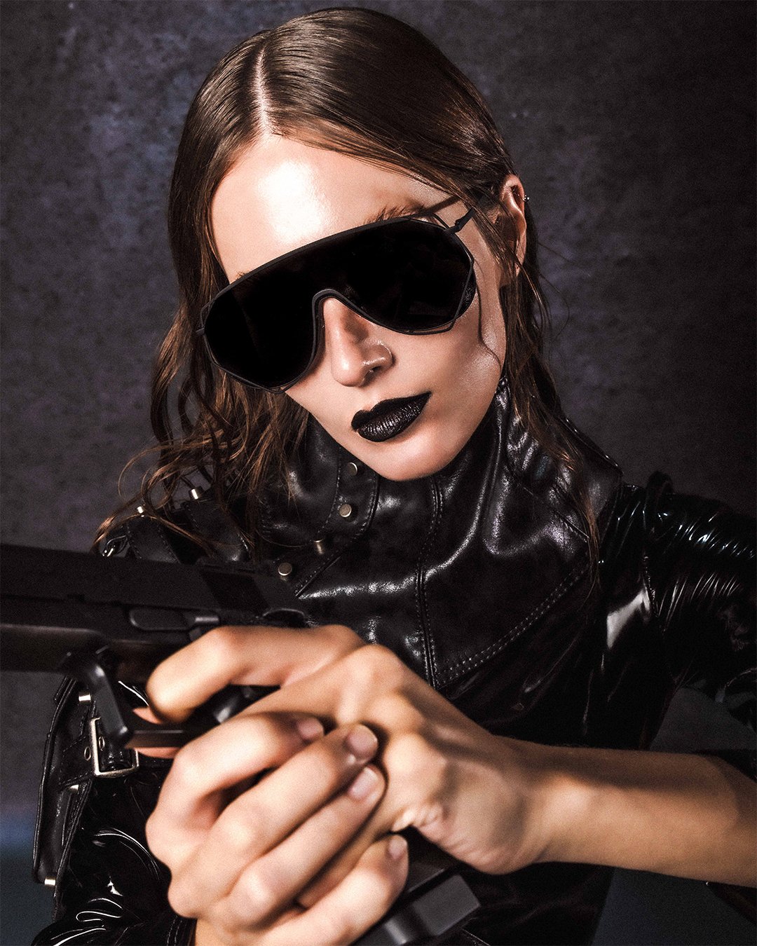 Woman wearing the Phantom sunglasses in an urban environment